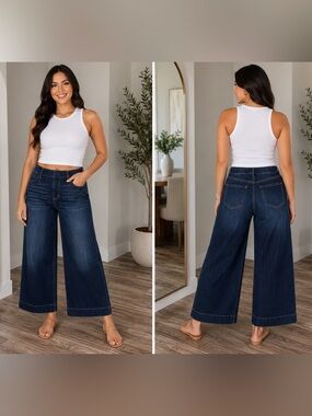 🩷. 837.  Wide Leg High-Rise Dark Wash Women’s Jeans